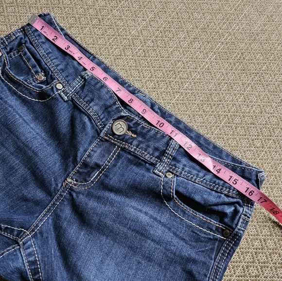 Maurices Jeans - Picture 6 of 9